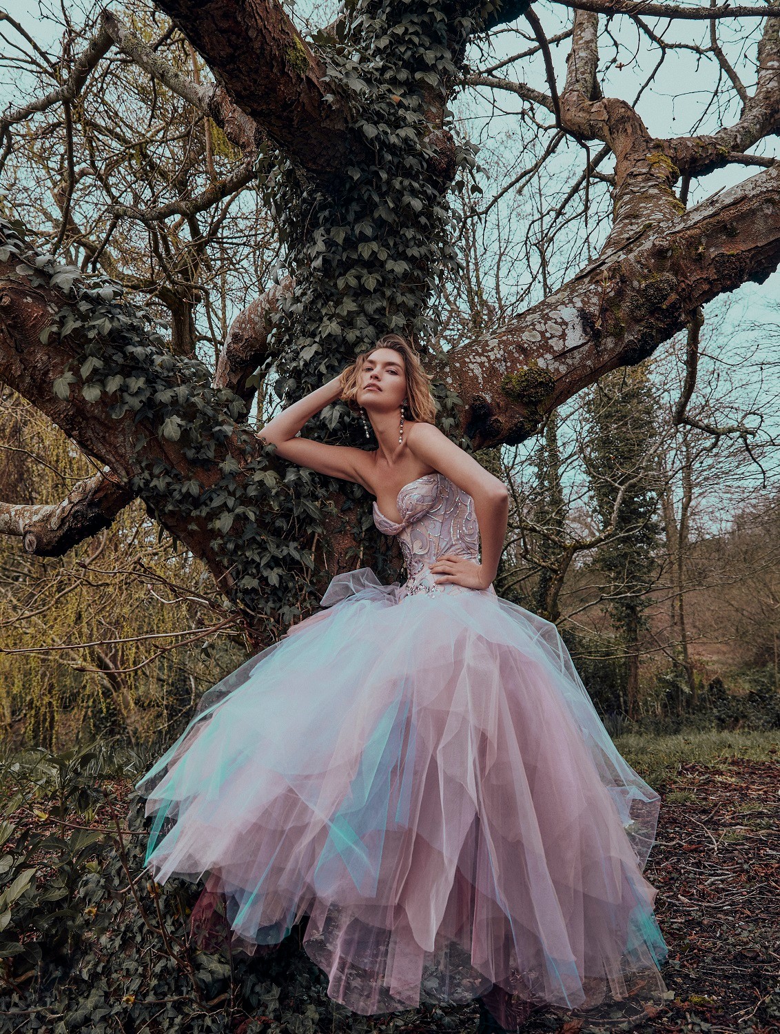 Arizona Muse in Country & Town House May/June 2020 by Carla Guler