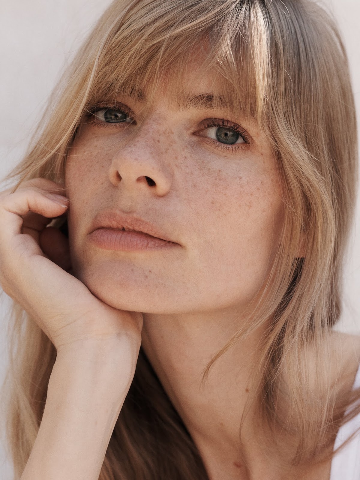 Julia Stegner in PorterEdit May 18th, 2020 by Benny Horne | Liz Santos ...